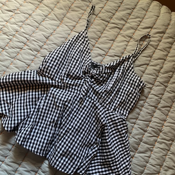 Vero Moda checkered flowy tank - Picture 3 of 4